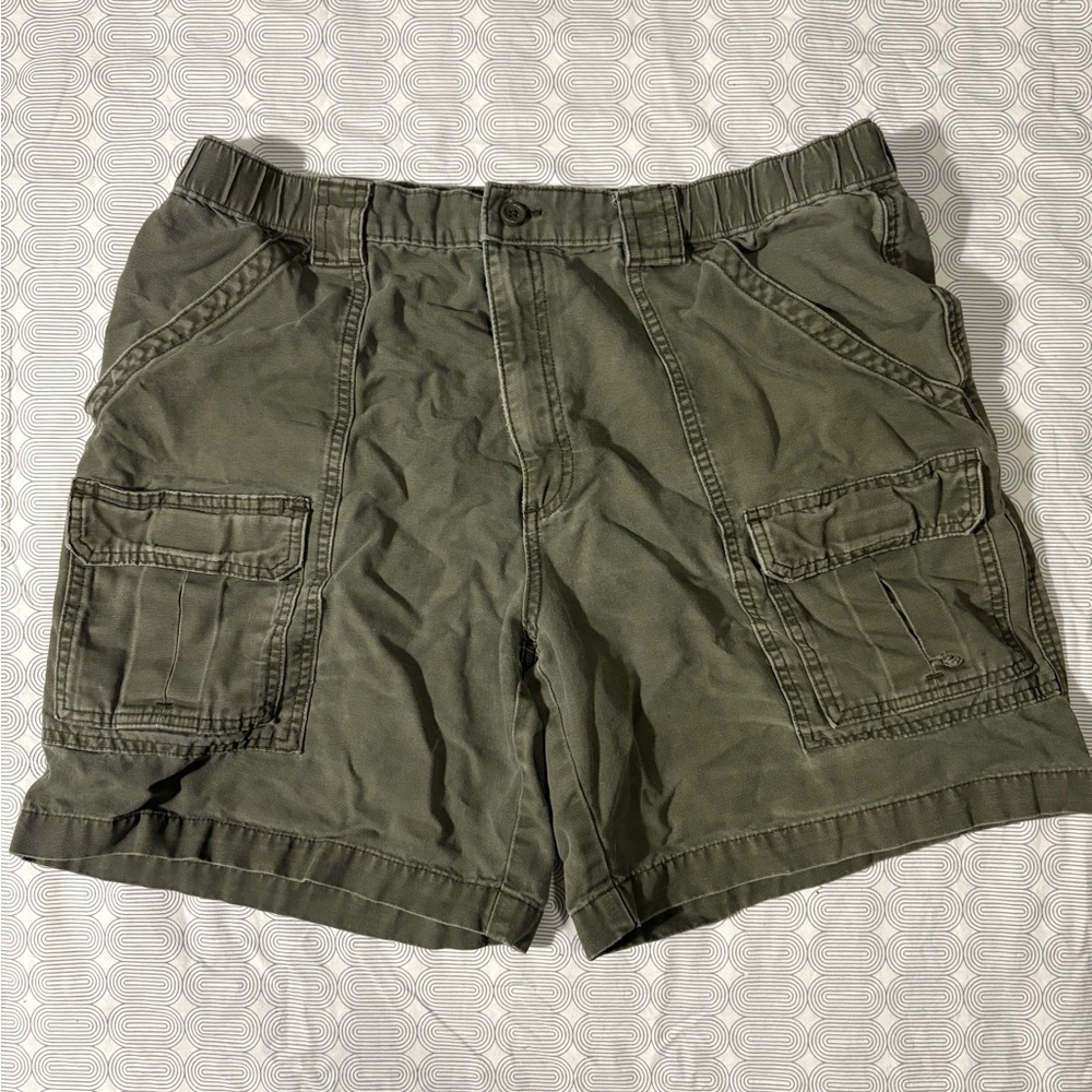 Savane Green Cargo Shorts